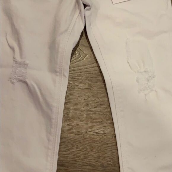 🎉Last deal 🎉Hudson White Jeans 👖 - Picture 2 of 8